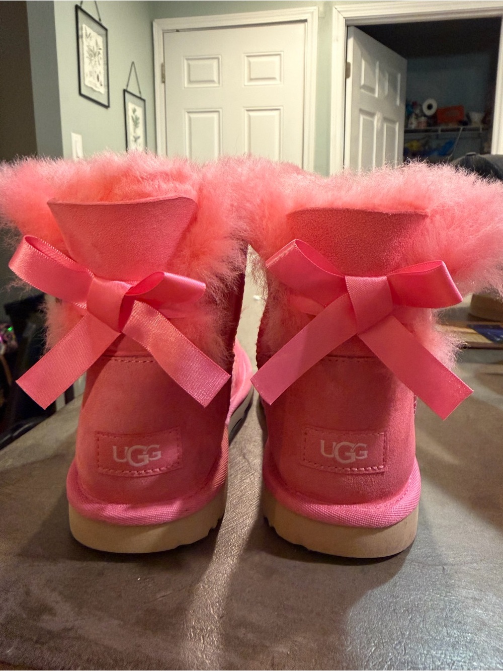 UGG Kids Pink Suede Bow-Back Shearling Boots
